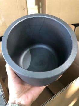 Vacuum aluminized crucible